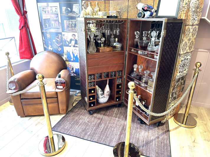 E5C1AF6D-720B-4045-A151-457CAAB8A4ED