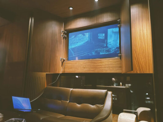 965E67A0-4EE1-4ED5-BF3D-42A5CDB48AF5